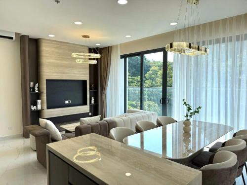 Nhà Của Trúc-Centery Diamond 3PN Apartment