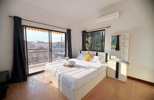 nhouse - North Pattaya Beach 5 bedrooms 3 bathrooms near Walking Street, Central