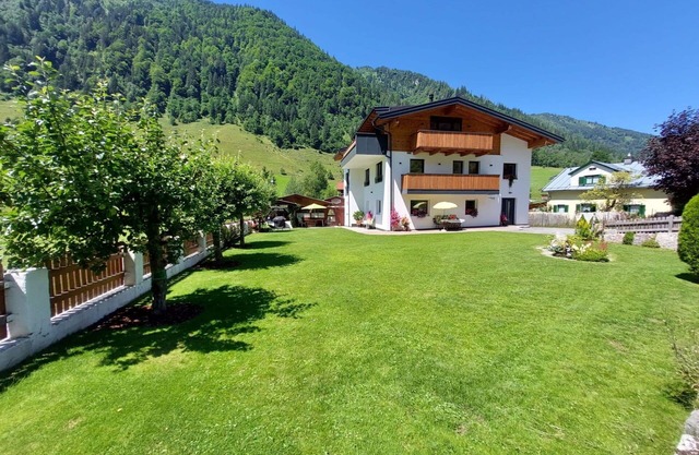 Nice apartment for 2 people with WIFI, TV, balcony and parking