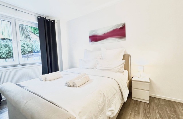 Nice 2 rooms near the main station