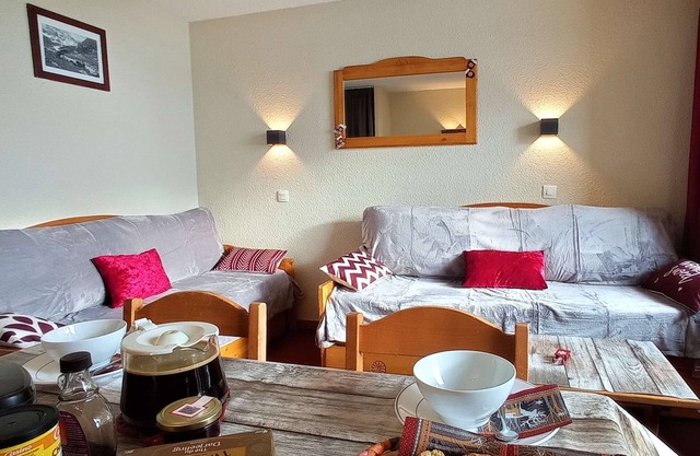 nice 4pers apartment of 24m2, well equipped in a residence with ski-in/ski-out departure!