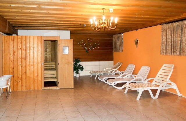 Nice apartment for 6 guests with WIFI, TV, balcony, pets allowed and parking