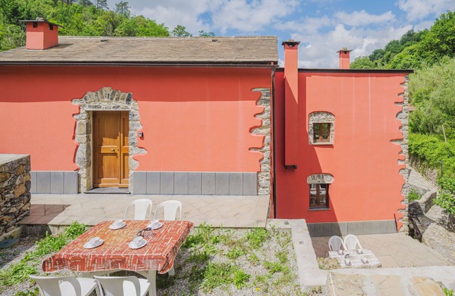 Nice apartment for 4 guests with WIFI, TV, patio and parking