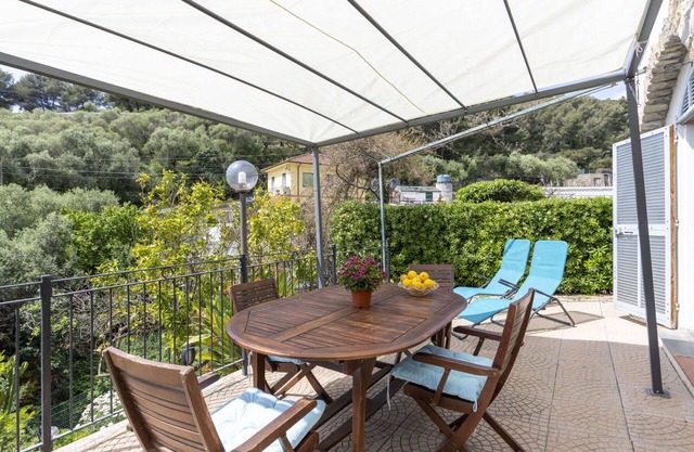 Nice apartment for 4 people with WIFI, pool, TV, terrace, panoramic view and parking