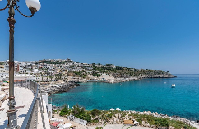 Nice apartment in beautiful location with sea view.