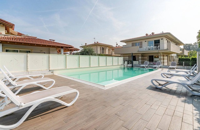 Nice apartment in Puegnago sul Garda