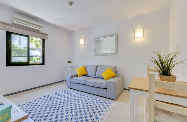 Nice apartment 3 minutes from Paseo Maritimo