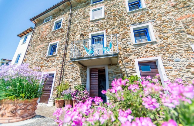 Nice apartment, air conditioning, roof terrace with view ,Pool;Wi-Fi,barbecue