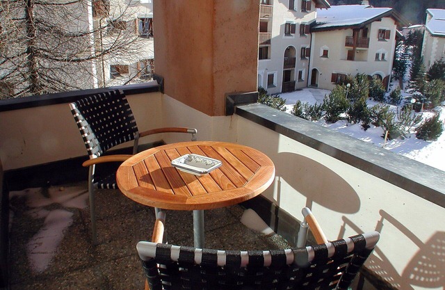 Nice apartment for 6 guests with WIFI, TV, balcony, pets allowed and parking