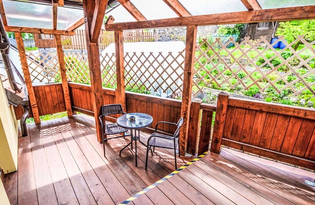 Nice apartment for 5 guests with WIFI, patio and pets allowed