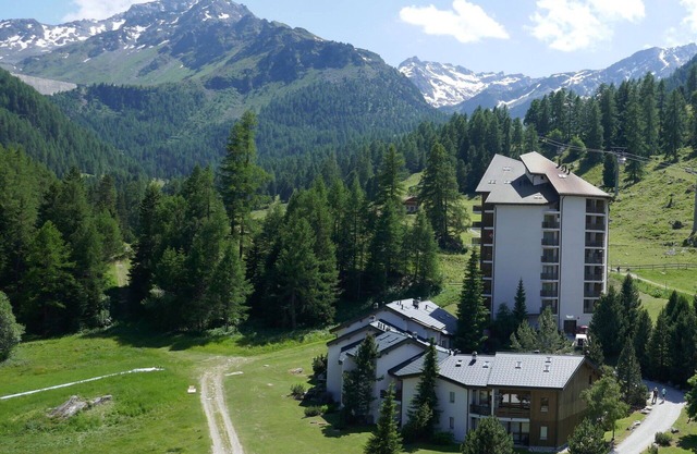 Nice apartment for 8 people with WIFI, TV, terrace and parking
