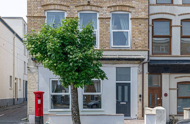 Nice apartment for 15 people with WIFI, hot tub, terrace and pets allowed