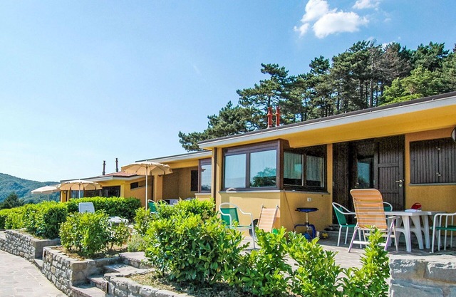 Nice apartment for 2 guests with pool, WIFI, TV, pets allowed and panoramic view