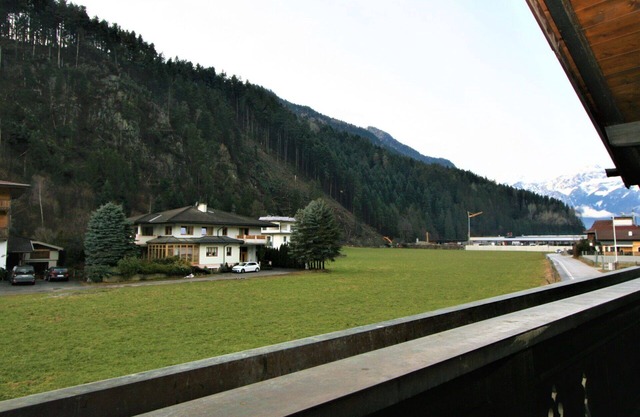 Nice apartment for 2 people with WIFI, TV, balcony and parking