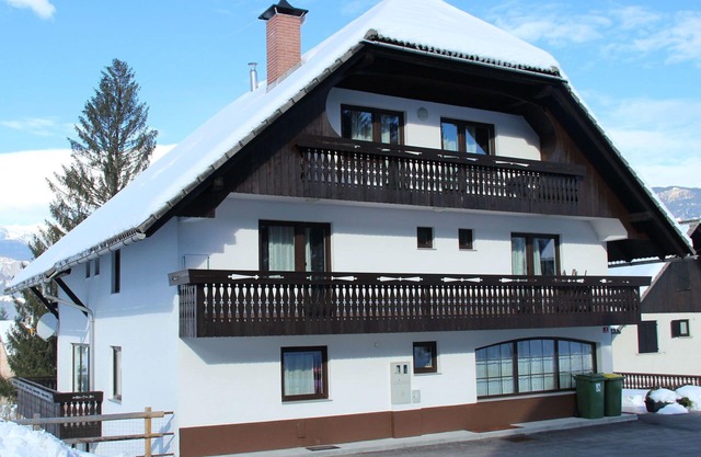Nice apartment for 2 people with WIFI, TV, pets allowed and panoramic view