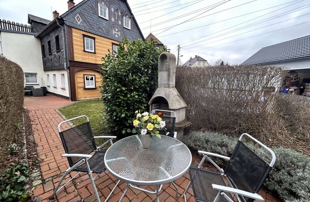 Nice apartment for 3 people with WIFI, TV, patio, pets allowed and parking