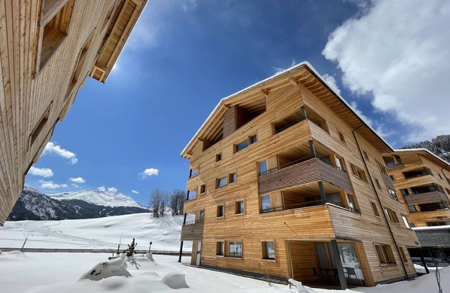 Nice apartment for 4 guests with hot tub, pool, WIFI, TV, balcony, panoramic view and parking