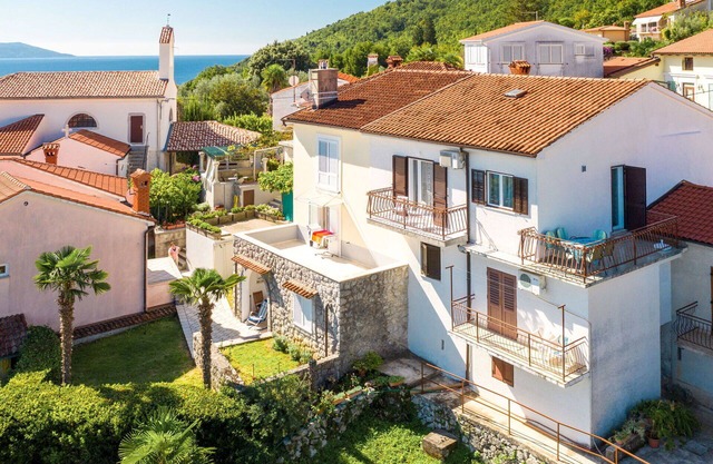 Nice apartment for 4 guests with WIFI, A/C, TV, terrace and pets allowed