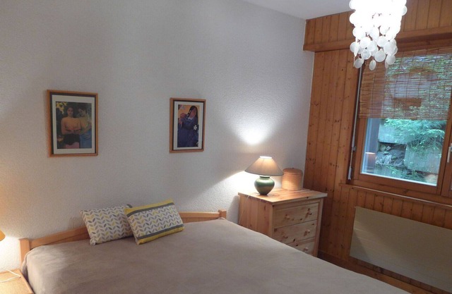 Nice apartment for 4 people with WIFI, TV, balcony, pets allowed and parking