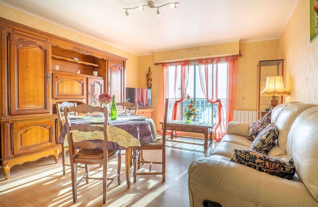 Nice apartment for 4 people with WIFI, TV and parking