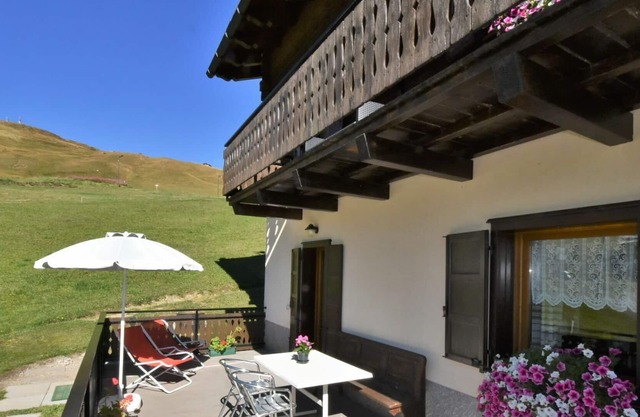 Nice apartment for 4 people with WIFI, TV, terrace and parking