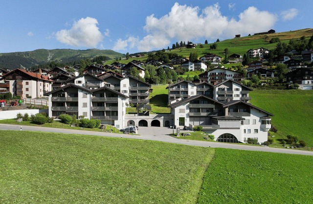 Nice apartment for 5 people with pool, WIFI, TV, balcony, panoramic view and parking