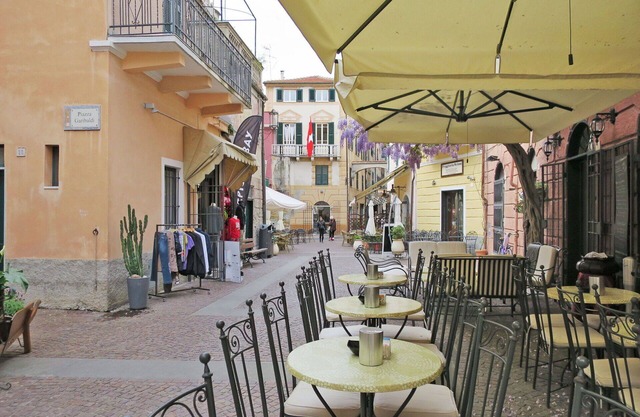 Nice apartment for 5 people with TV and balcony