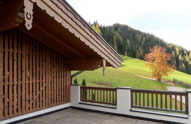 Nice apartment for 6 guests with WIFI, TV, terrace and parking