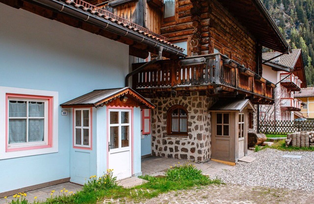 Nice apartment for 6 people with WIFI, TV and parking