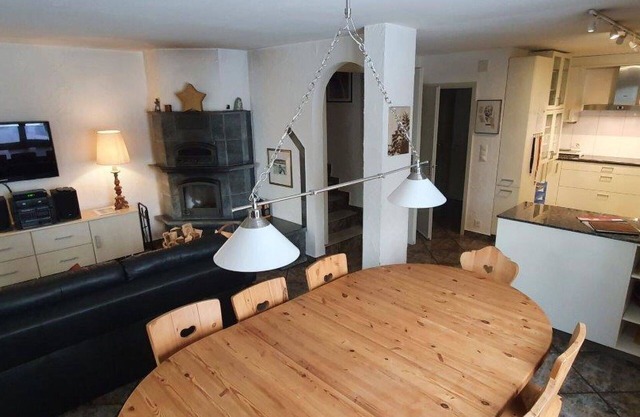 Nice apartment for 7 guests with WIFI, TV, balcony and pets allowed