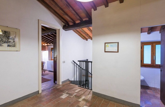 Nice apartment for 7 guests with WIFI, pool, TV, patio, pets allowed and parking