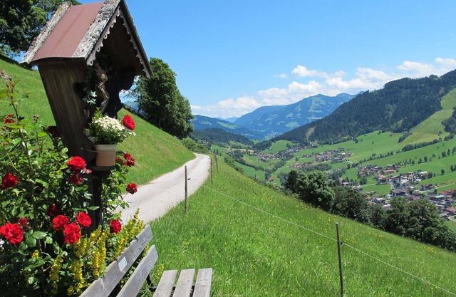 Nice apartment for 7 guests with WIFI, TV, balcony and parking