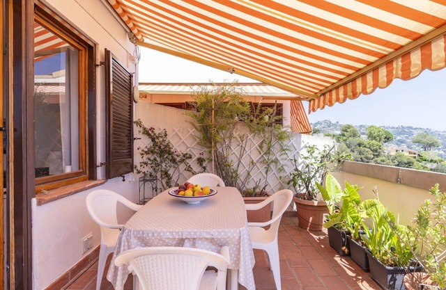Nice apartment for 4 people with pool, WIFI, A/C, terrace, pets allowed and parking