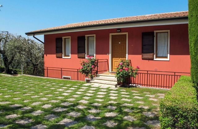Nice apartment for 6 guests with WIFI, pool, TV, terrace and parking