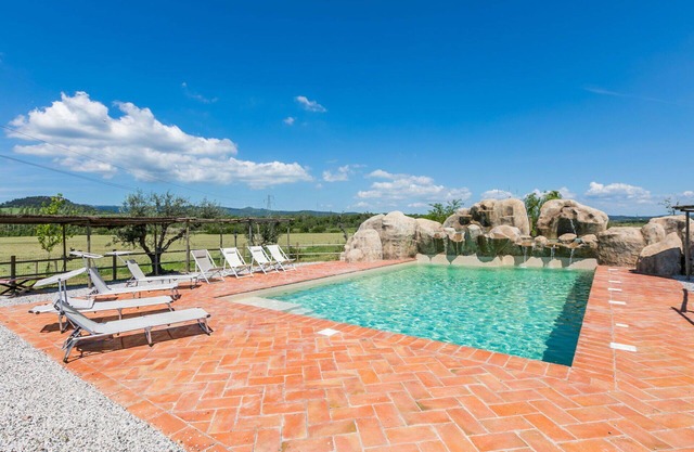 Nice apartment for 4 people with WIFI, A/C, pool, patio, pets allowed, panoramic view and parking