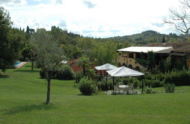 Nice apartment for 4 guests with pool, WIFI, TV and parking