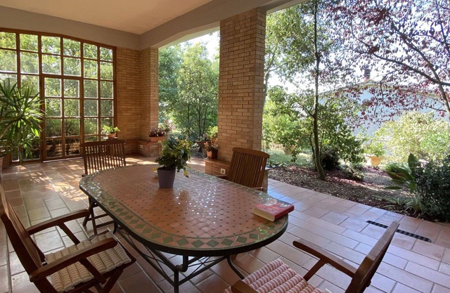 Nice apartment for 4 people with WIFI, patio, pets allowed and parking