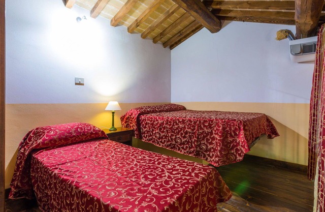 Nice apartment for 5 people with A/C, WIFI, pool, TV, patio and parking