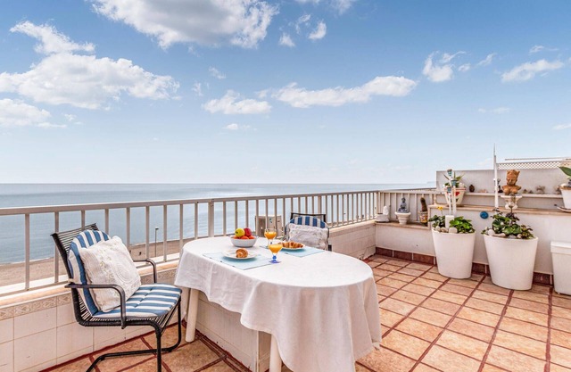 Nice apartment in Benalmadena with WiFi