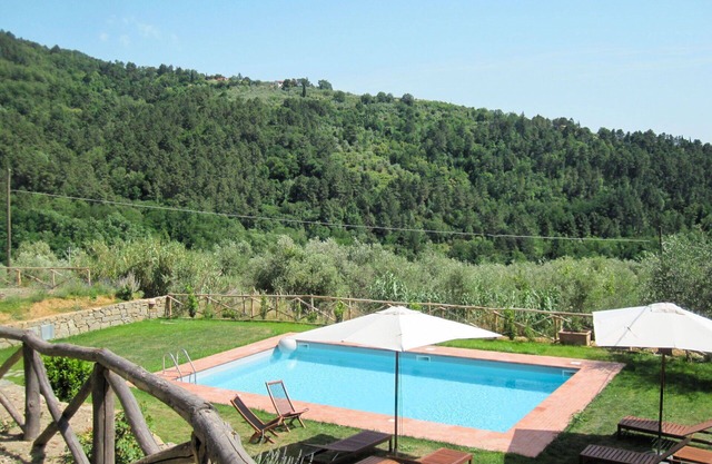 Nice apartment in villa for 6 guests with WIFI, pool, TV, terrace and parking