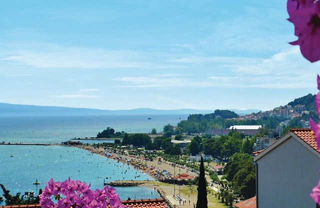 Nice apartment in Omis with WiFi