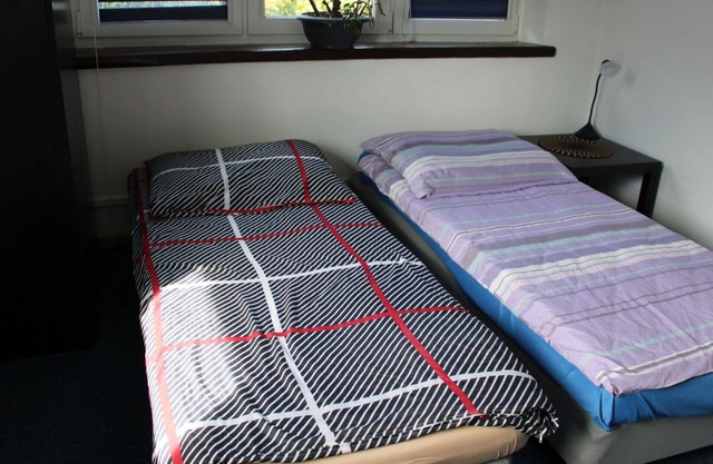 Nice apartment in villa for 4 guests with WIFI, TV, terrace, pets allowed and parking