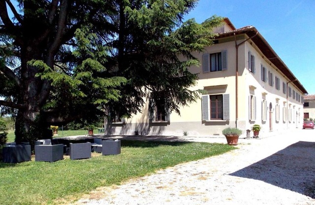 Nice apartment in villa for 2 people with WIFI, pool, TV and panoramic view