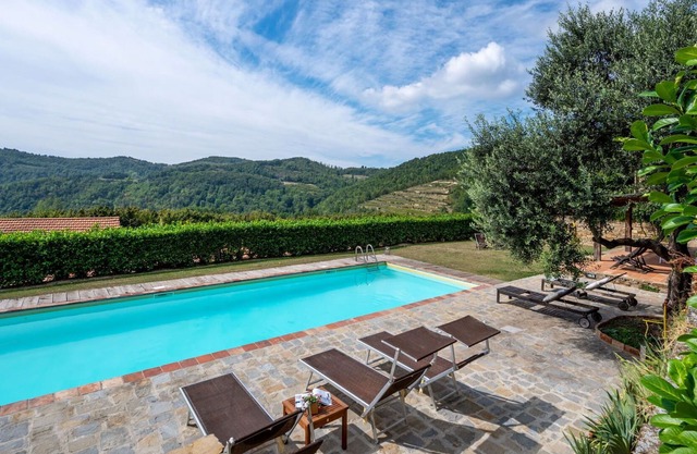 Nice apartment in villa for 8 guests with pool, WIFI, patio, pets allowed and parking
