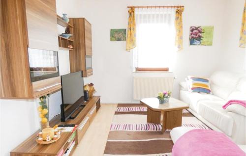 Nice Apartment In Waltershausenfischb
