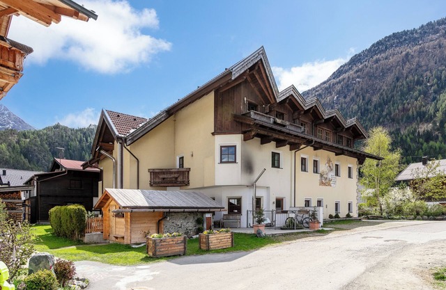 Nice apartment near the ski bus to Sölden