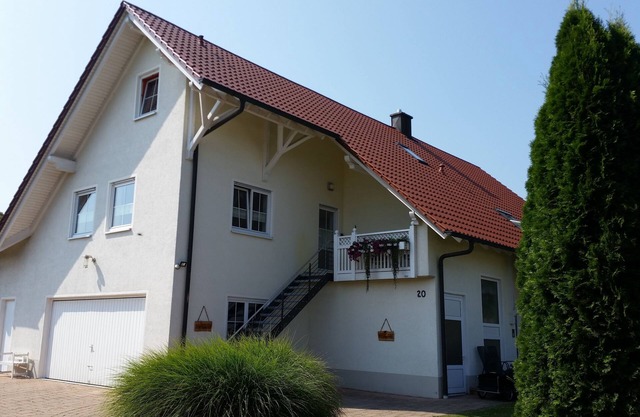 Nice, bright holiday apartment in the middle of Naherhohlungsgebiet
