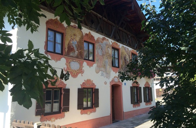 Nice holiday in "sun yellow"! Good relaxation in picturesque surroundings