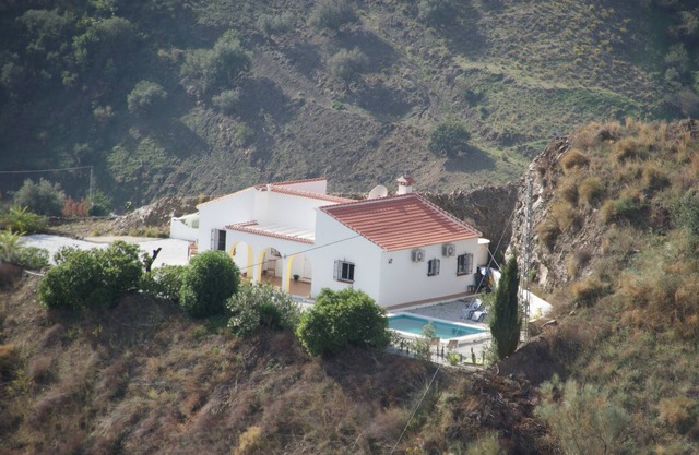 Nice Holiday Villa with Beautiful Views