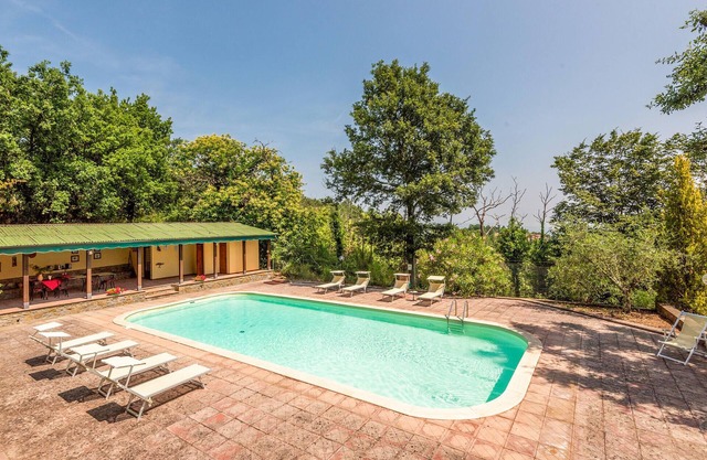 Nice home in Monte San Savino AR